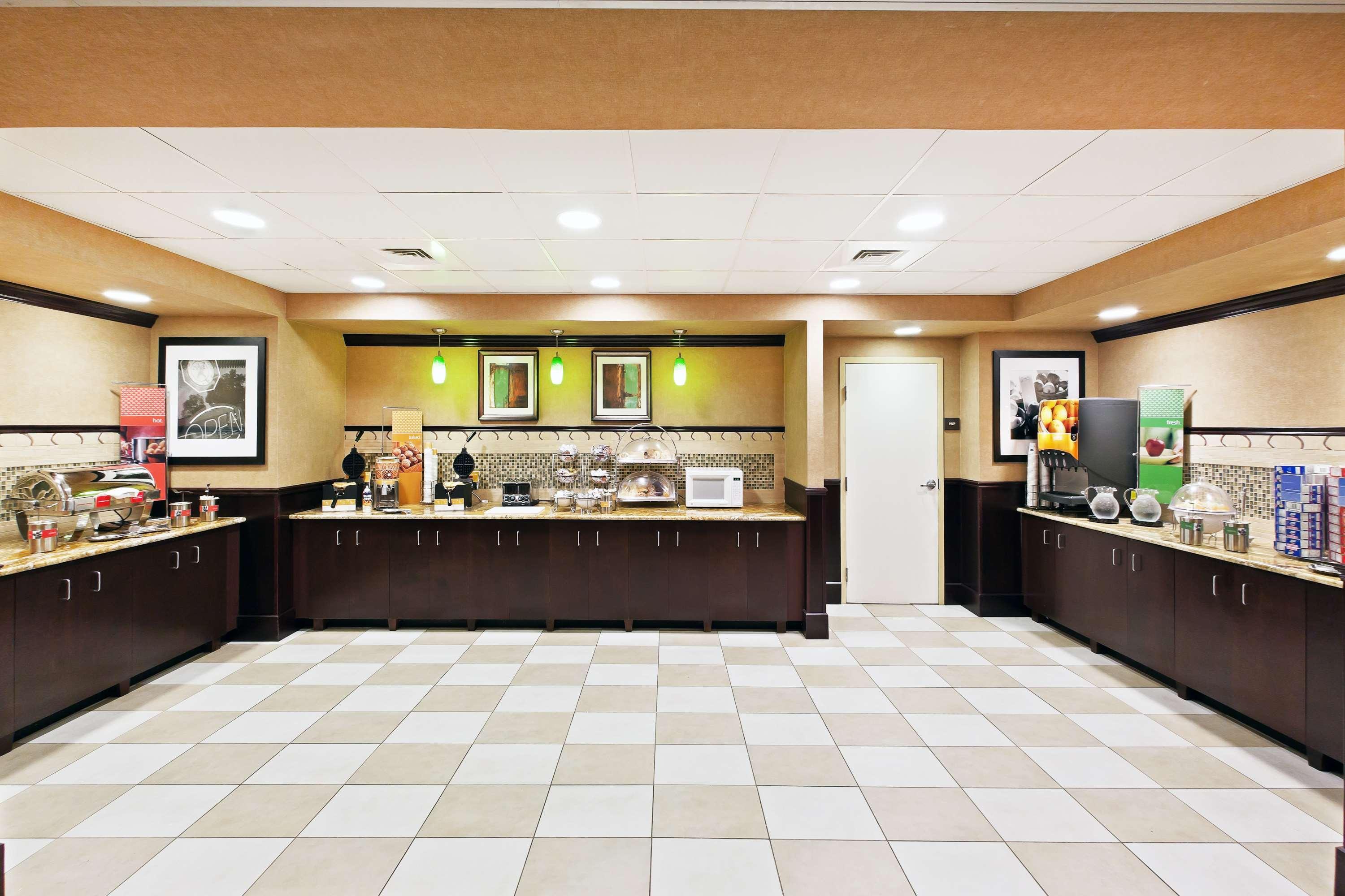 Hampton Inn And Suites Austin - Lakeway Restaurant photo